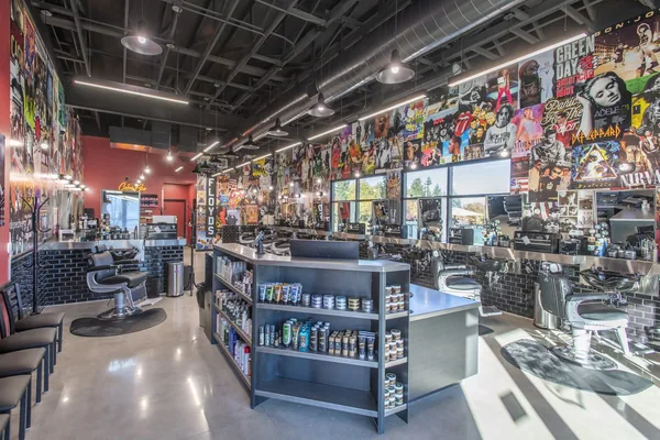 Floyd's 99 Barbershop