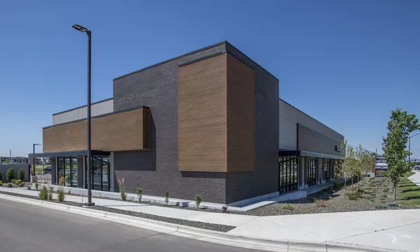 Retail Ten Mile & Franklin